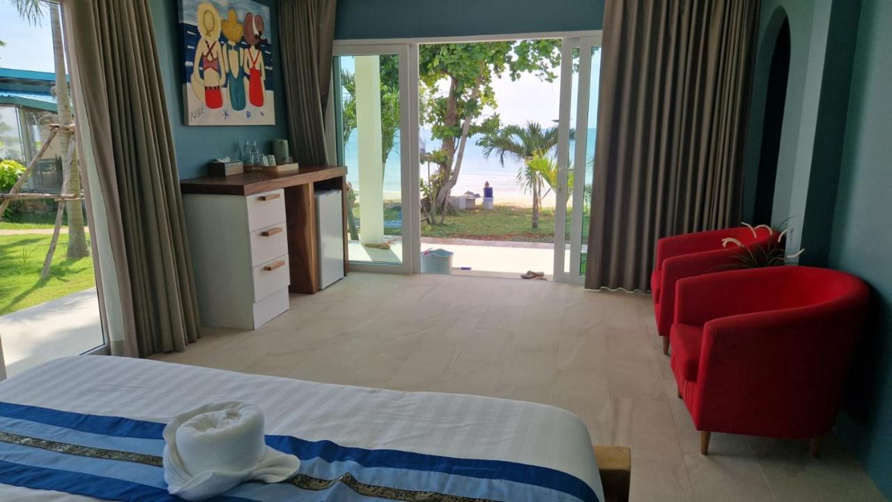 Hotel Le Petit Saint Tropez Khanom Exterior foto