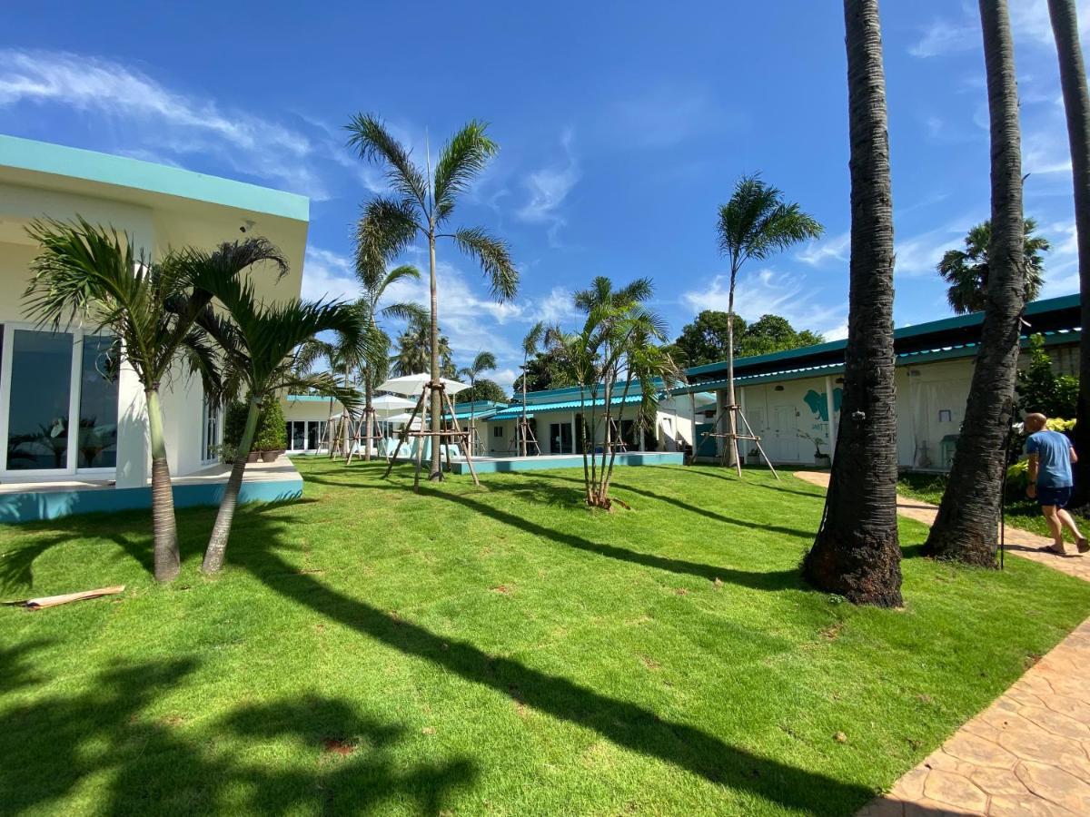 Hotel Le Petit Saint Tropez Khanom Exterior foto