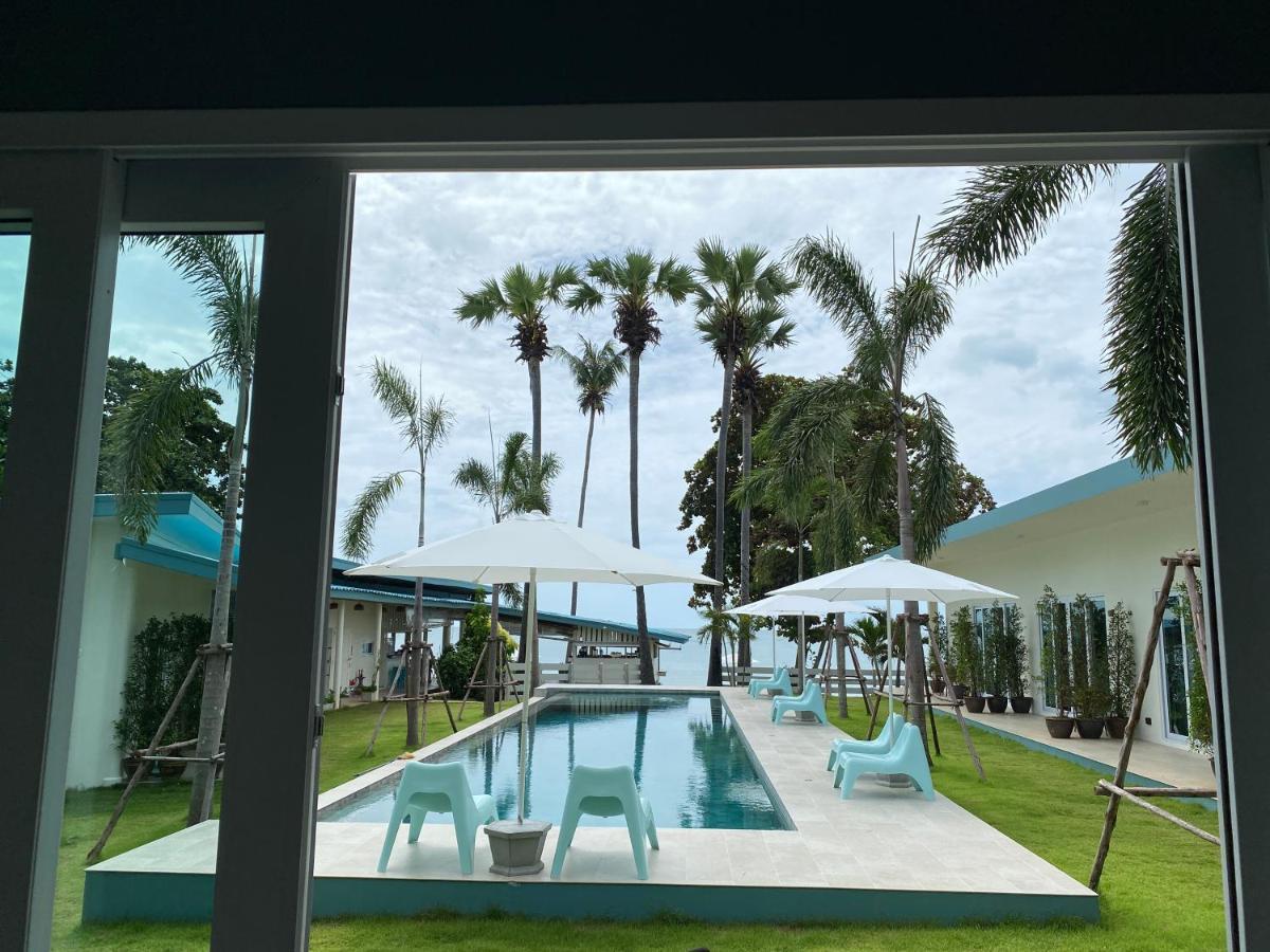 Hotel Le Petit Saint Tropez Khanom Exterior foto